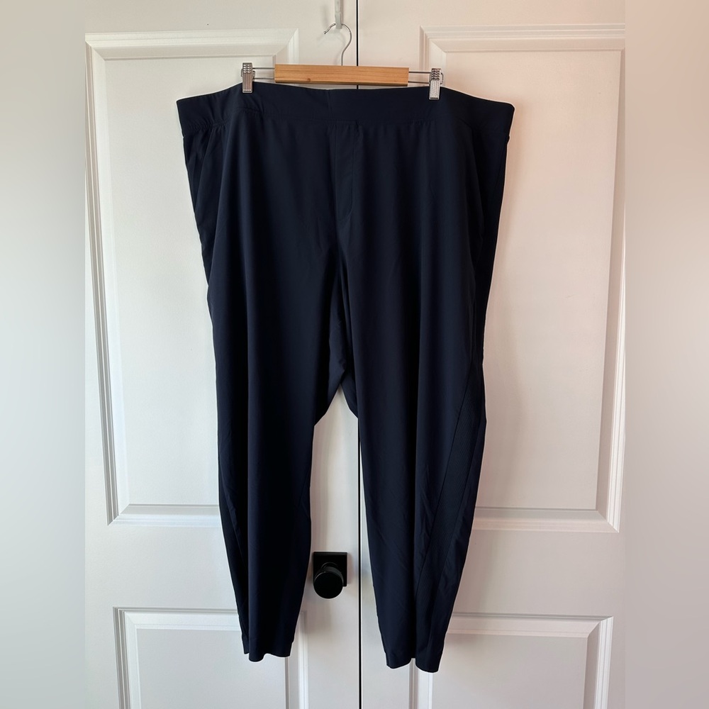 Athleta Women’s Plus Size Brooklyn Mid Rise Ankle Pant Navy (Size 26)